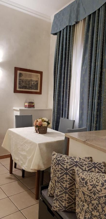 Apartment Julia Guesthouse Roma Dış mekan fotoğraf