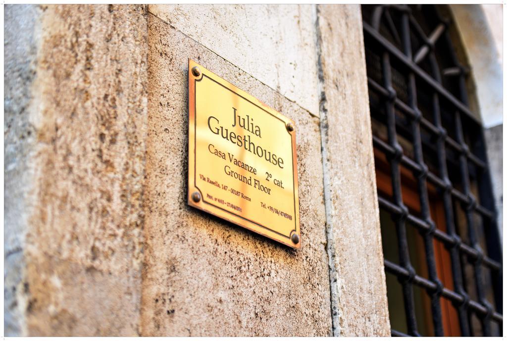 Apartment Julia Guesthouse Roma Dış mekan fotoğraf